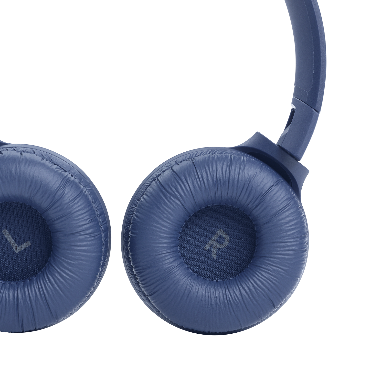 JBL Tune 510BT - Blue - Wireless on-ear headphones - Detailshot 2